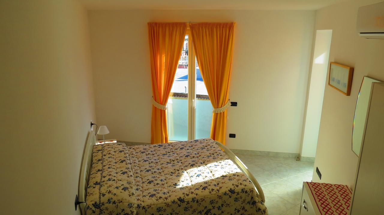 Villa Flora Искья Экстерьер фото